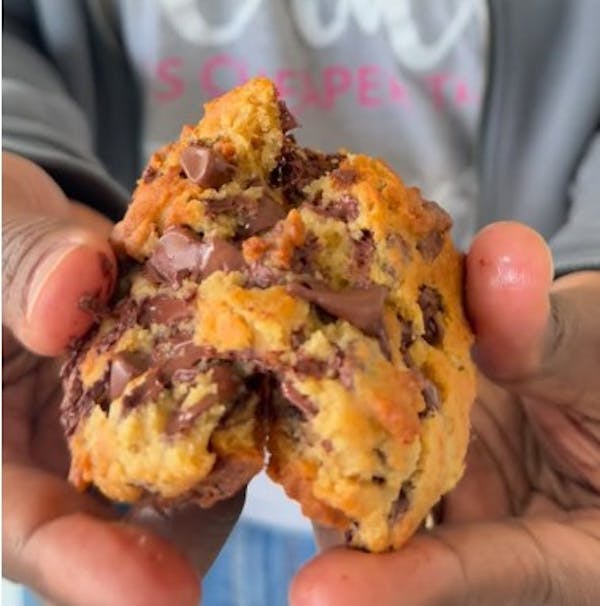Fat Chewy Chocolate Chip Cookies