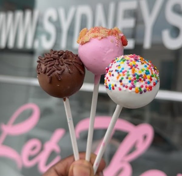 Cake Pops Mixed Flavors